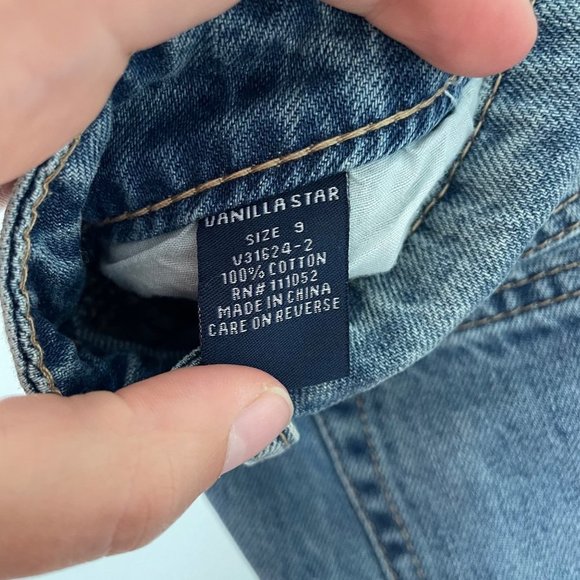 Vanilla Star Woman's Sz 9 Light Wash Fringe Festival Denim Cut‎ Off Shorts - Picture 4 of 7